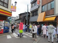 もういいかい？　みーつけた！！
鬼と隠れ人が仲良く並んで…